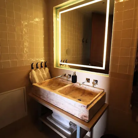 Casinha Antiga Historical Townhouse *