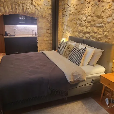 Casinha Antiga Historical Townhouse *