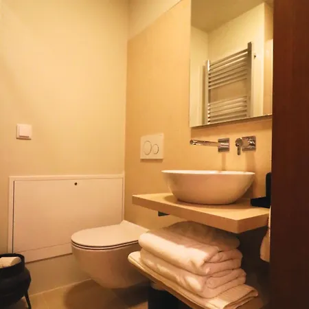 Casinha Antiga Historical Townhouse *